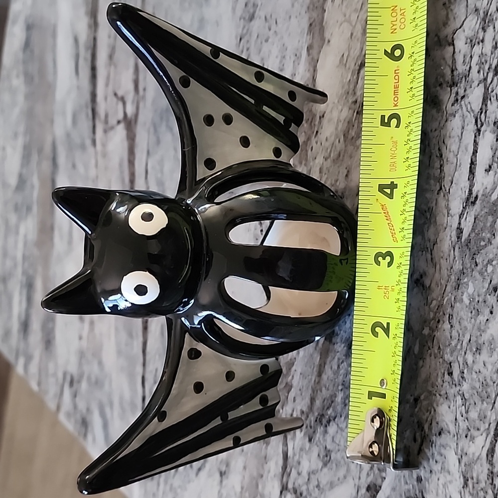 Bat Halloween Tea Light Candle Holder, Free Candles! - Picture 6 of 13